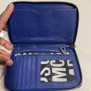 Blue Marc Jacobs wristlet/wallet !!! Worn HOWEVER still in GREAT condition!!!
